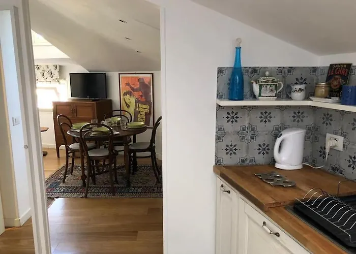 Walking Distance From Via Veneto 公寓